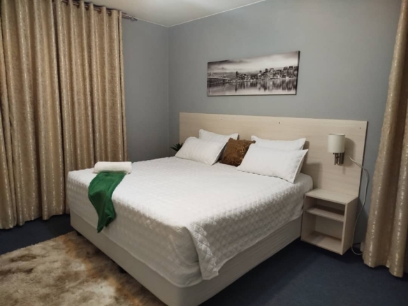 Kenilworth Flats – Upmarket Airbnb Stay
