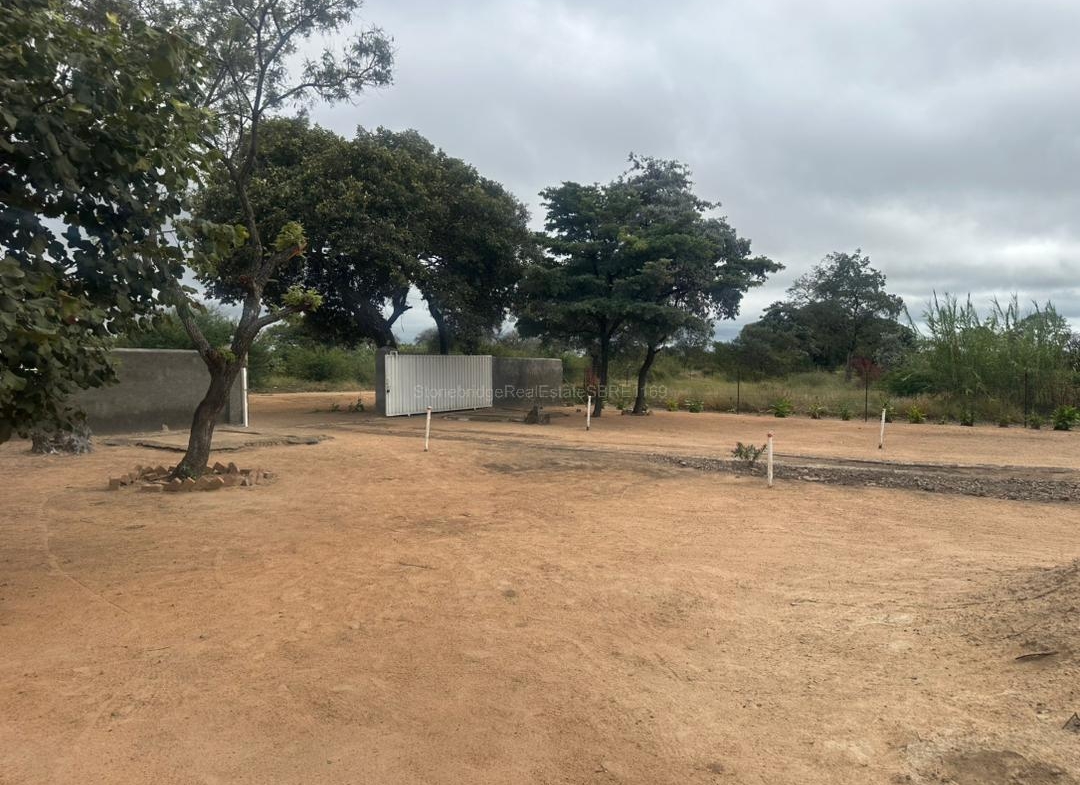 4.5 Hectare Property with 5 Bedroomed House in Norwood for sale