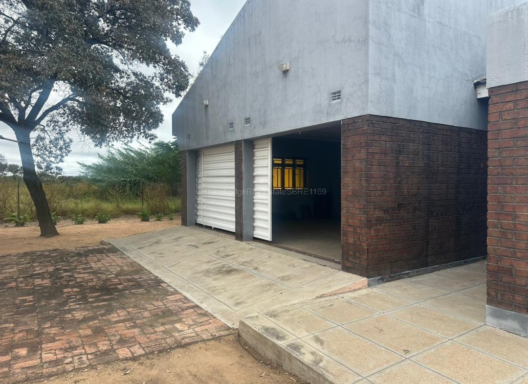 4.5 Hectare Property with 5 Bedroomed House in Norwood for sale