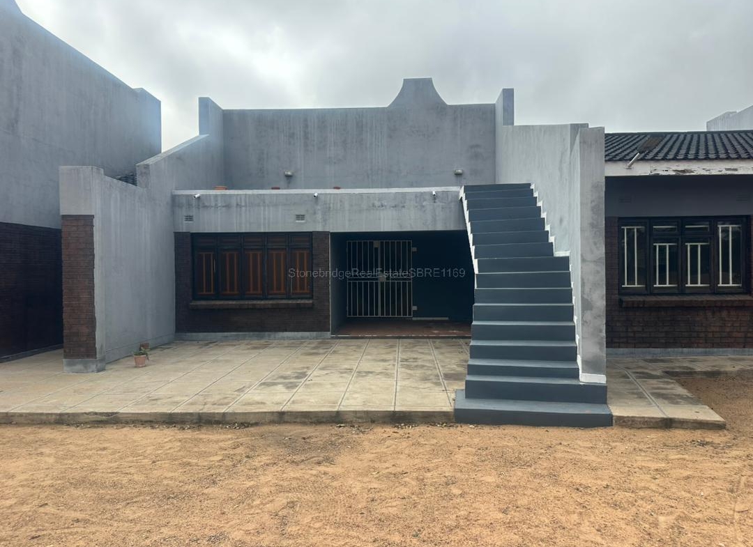 4.5 Hectare Property with 5 Bedroomed House in Norwood for sale
