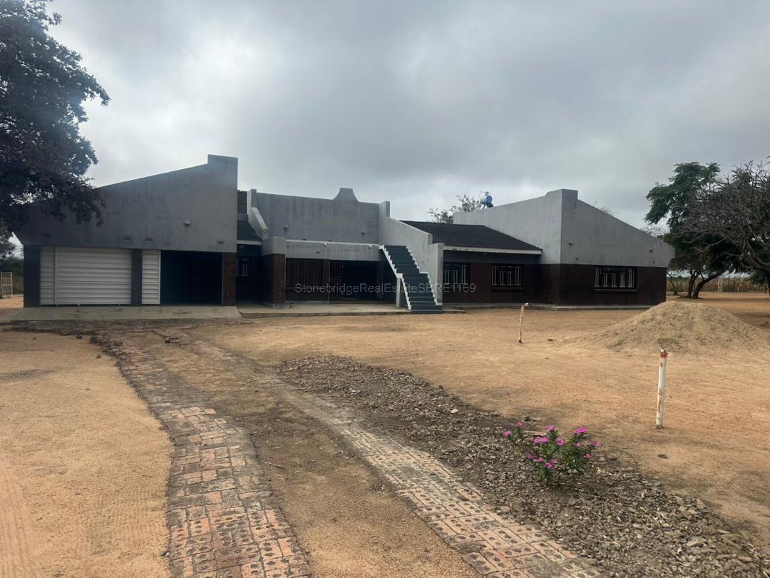 WhatsApp Image 2026-04-24 at 10.29.56 4.5 Hectare Property with 5 Bedroomed House in Norwood for sale