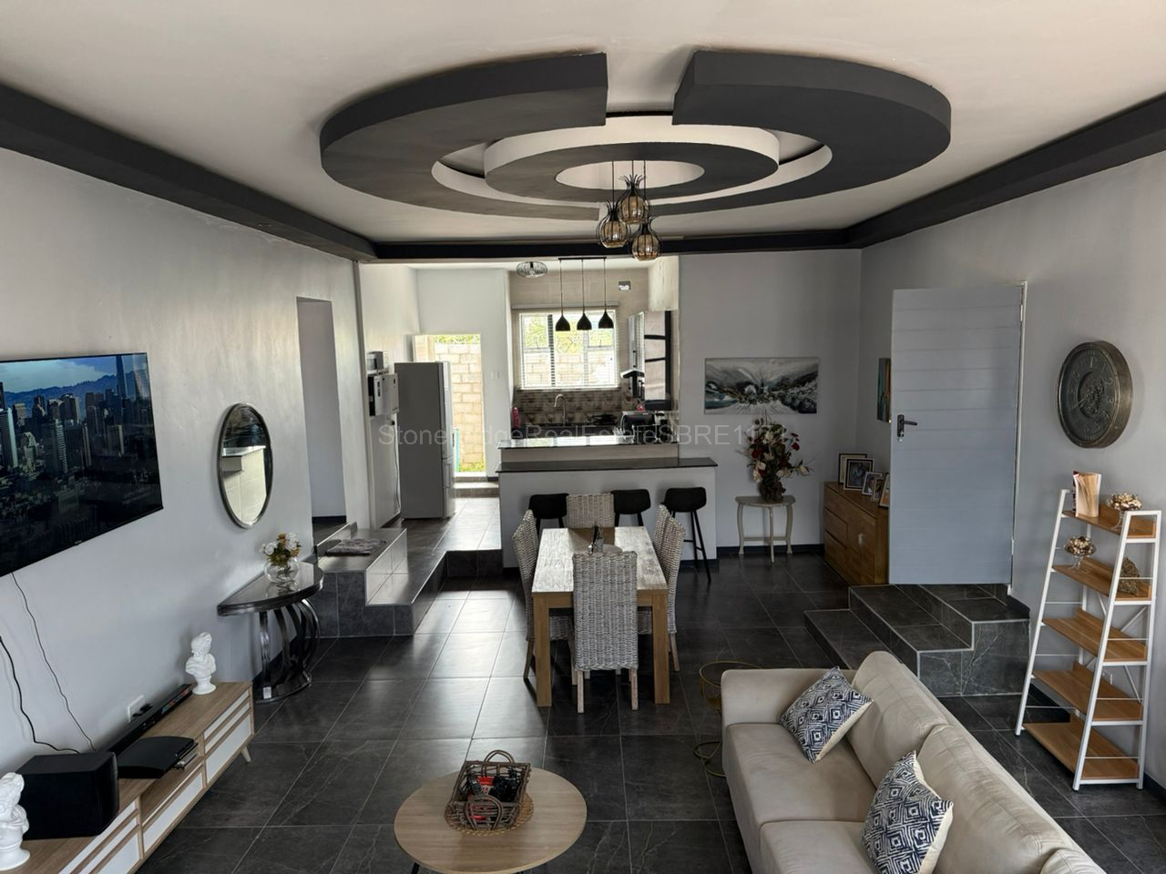 WhatsApp Image 2026-04-28 at 02.00.51 Modern 3 Bedroomed Townhouse in Burnside for sale