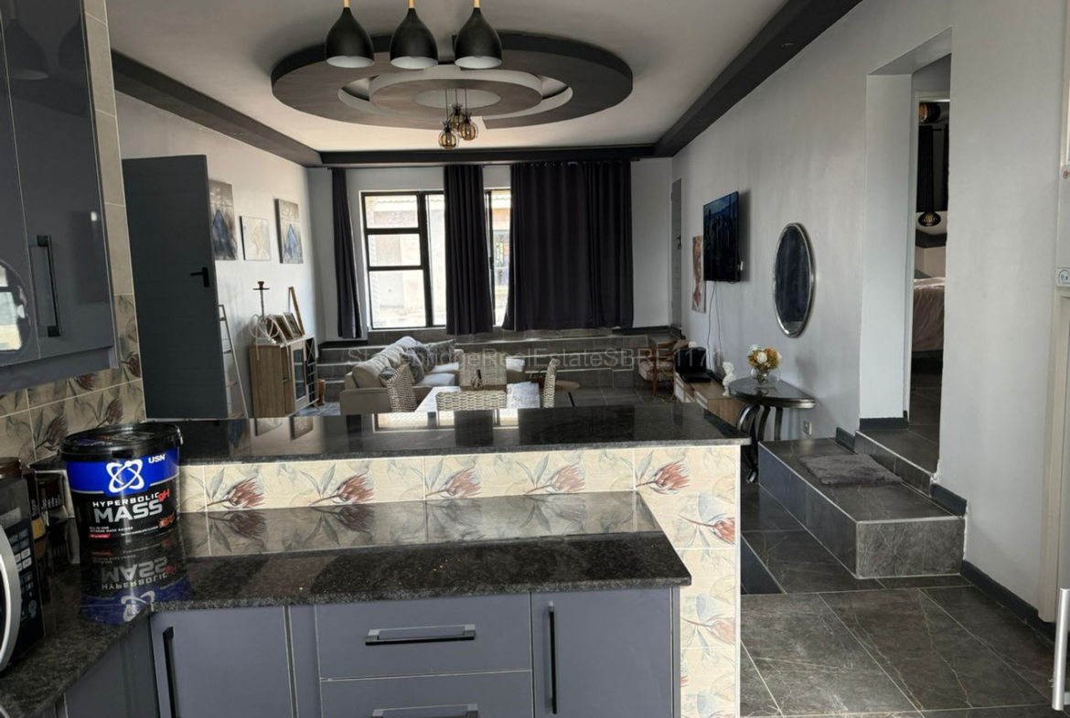 Modern 3 Bedroomed Townhouse in Burnside for sale