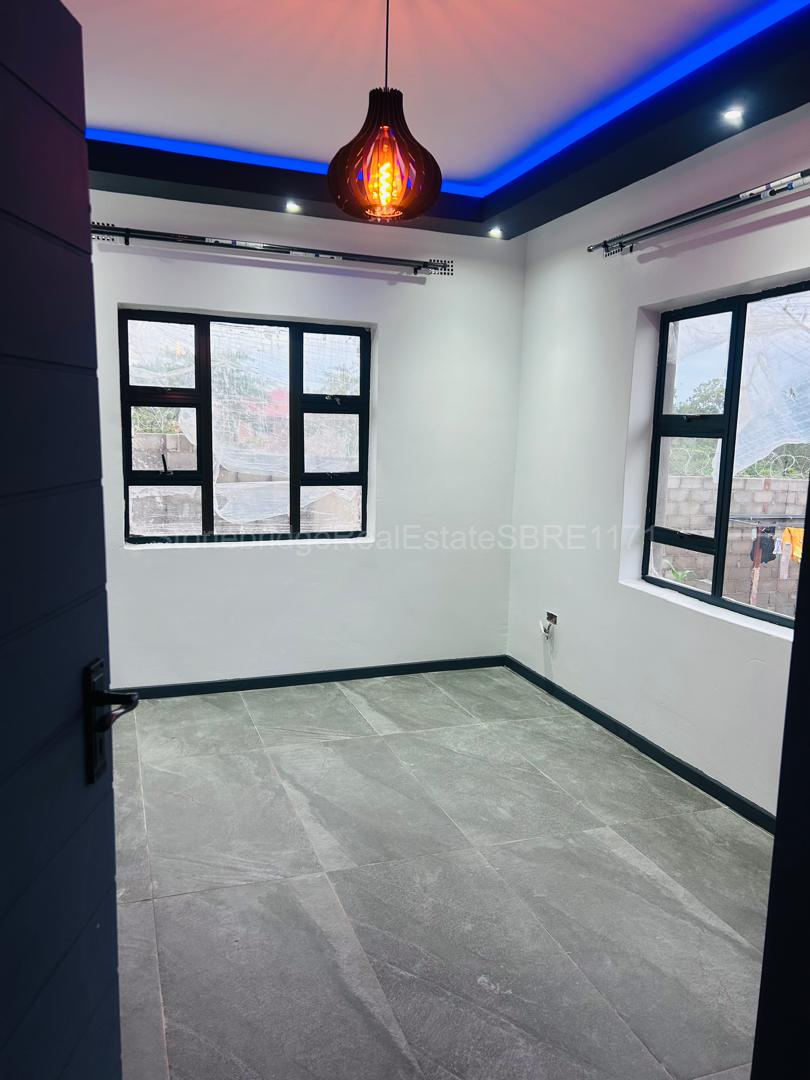 WhatsApp Image 2026-04-28 at 02.00.57 Modern 3 Bedroomed Townhouse in Burnside for sale