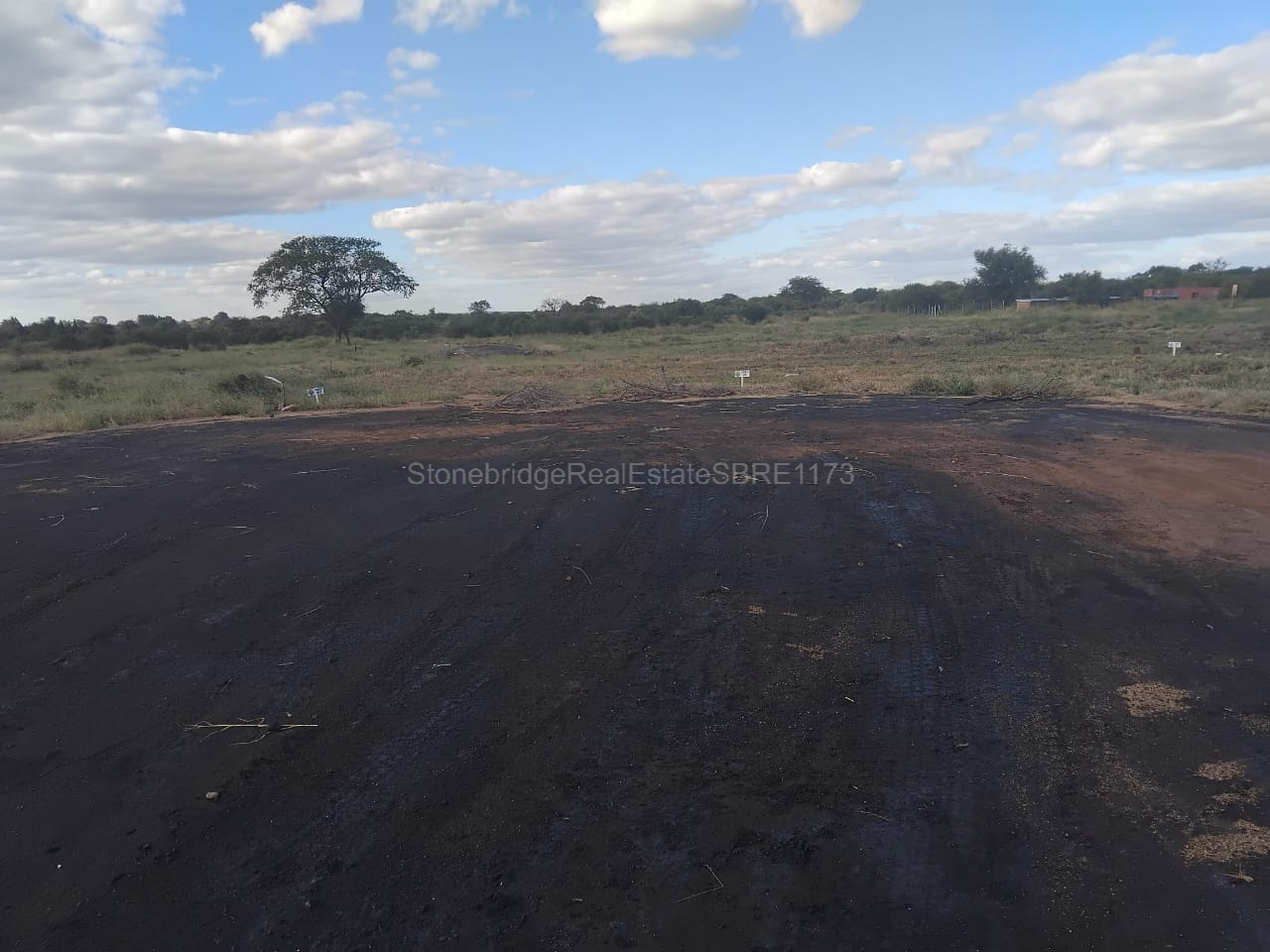 WhatsApp Image 2026-04-28 at 04.06.344449 Isinga 600SQM stand for sale