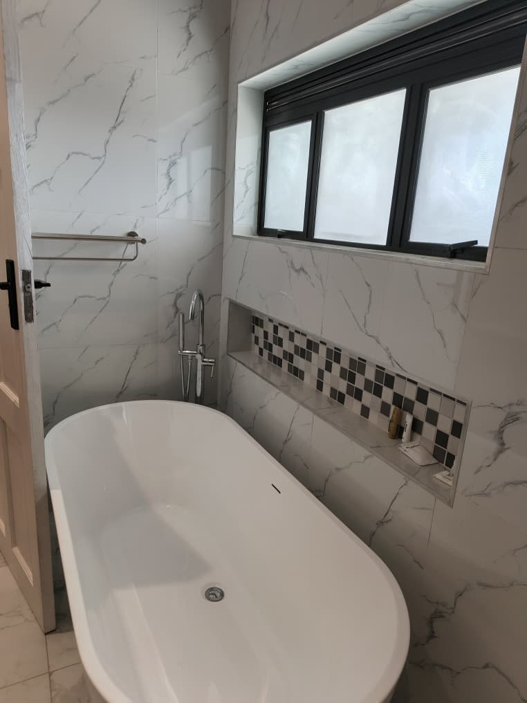 WhatsApp Image 2026-04-28 at 04.39.2yyyy3 Modern 5 Bedroomed Double Storey Air BnB in Hillside