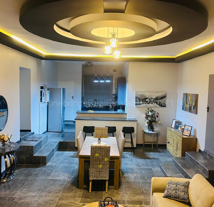 Modern 3 Bedroomed Townhouse in Burnside for sale