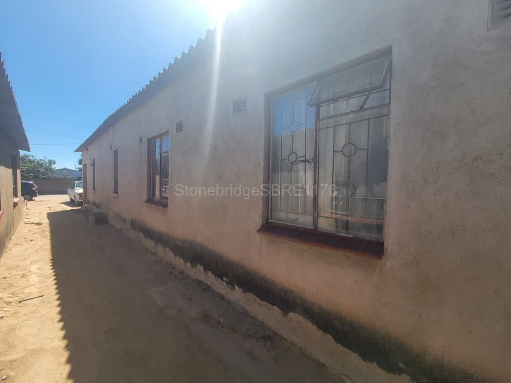 Cowdray Park 3 bedroomed House for sale