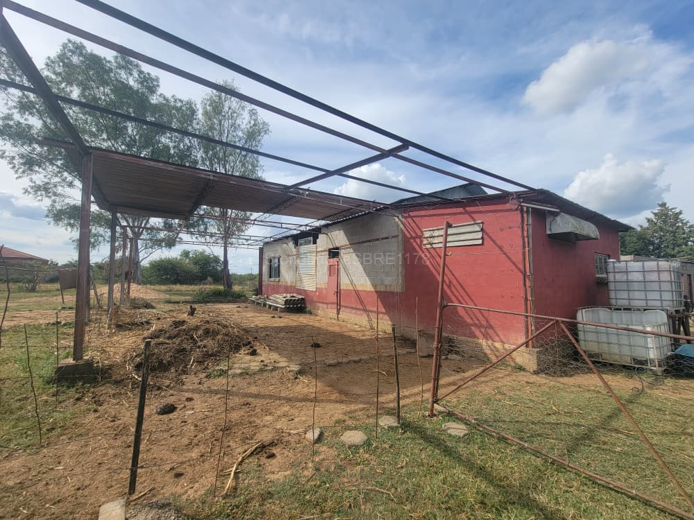 2 Acre farm in Manningdale for sale