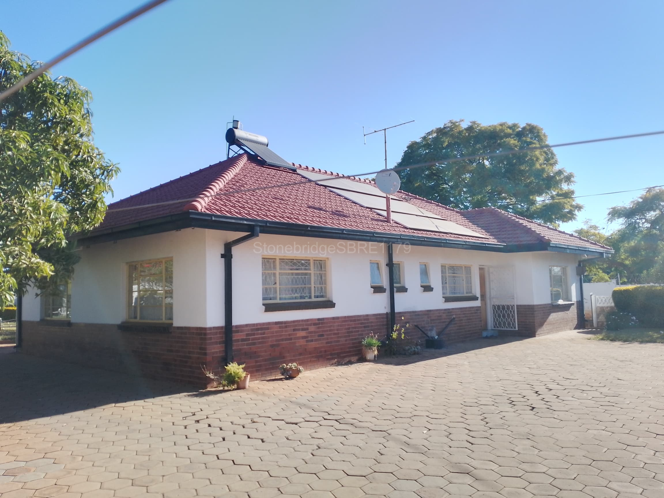 WhatsApp Image 2026-05-05 at 09.10.187 Northend 3 Bedroomed Corner stand home for sale