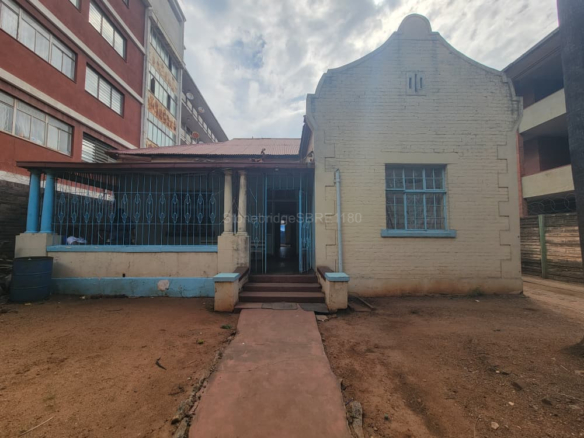 Prime Commercial Bulawayo CBD Townhouse for sale