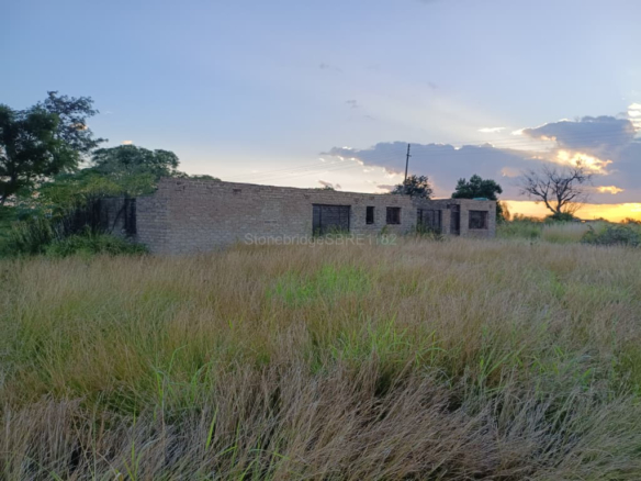 1 Acre Stand in Woodville Park for sale