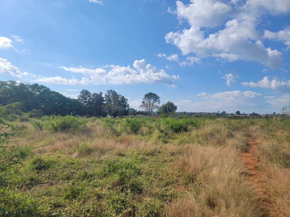 2 Acre Stand in Riverside for sale