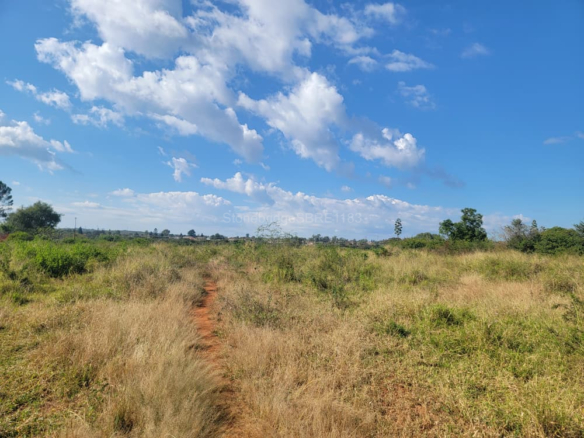 2 Acre Stand in Riverside for sale
