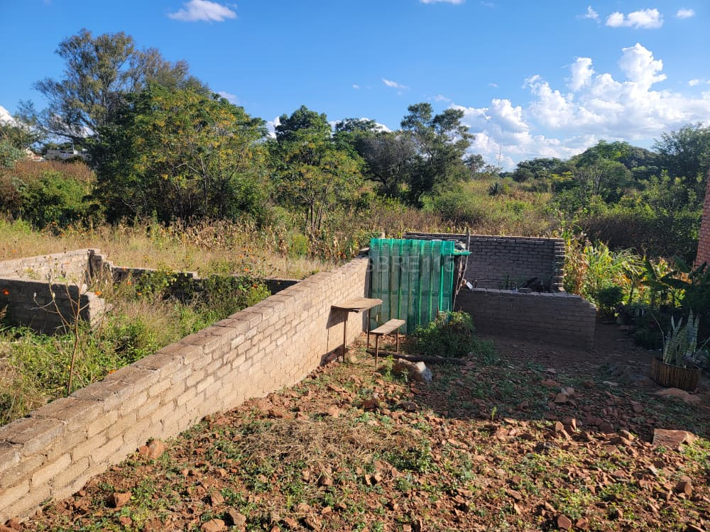 1200SQM stand in Sunnyside for sale