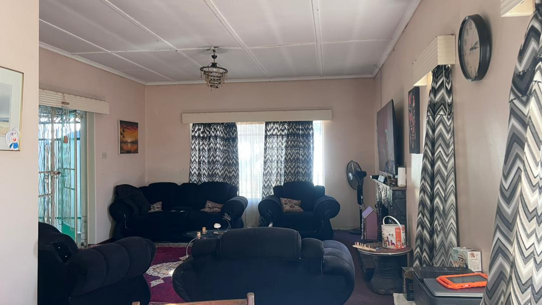 3 Bedroomed Semi-Detached House in Paddonhurst for sale