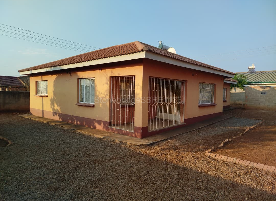 4 Bedroomed House in Mahatshula for sale