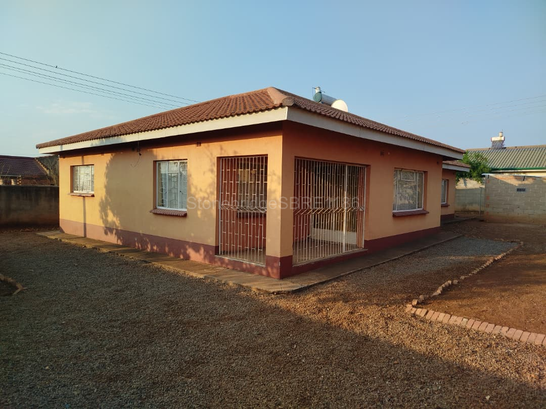 WhatsApp Image 2026-05-11 at 11.09.56 4 Bedroomed House in Mahatshula for sale