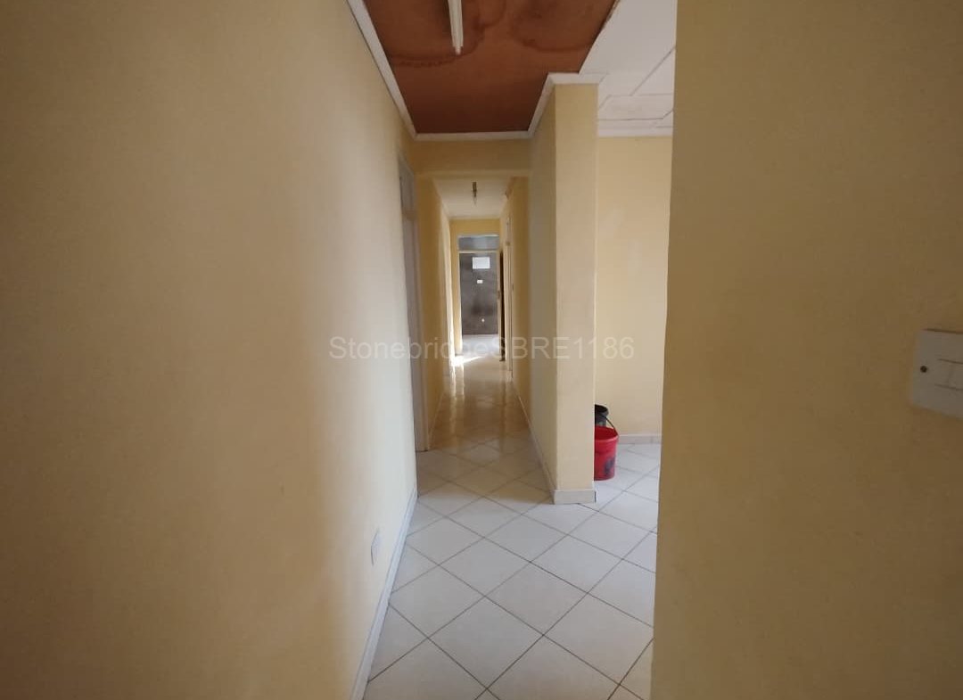 4 Bedroomed House in Mahatshula for sale