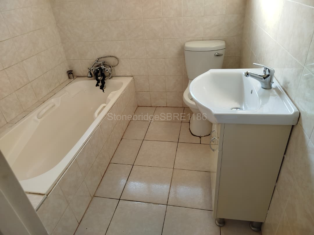 WhatsApp Image 2026-05-11 at 11.10.02 4 Bedroomed House in Mahatshula for sale