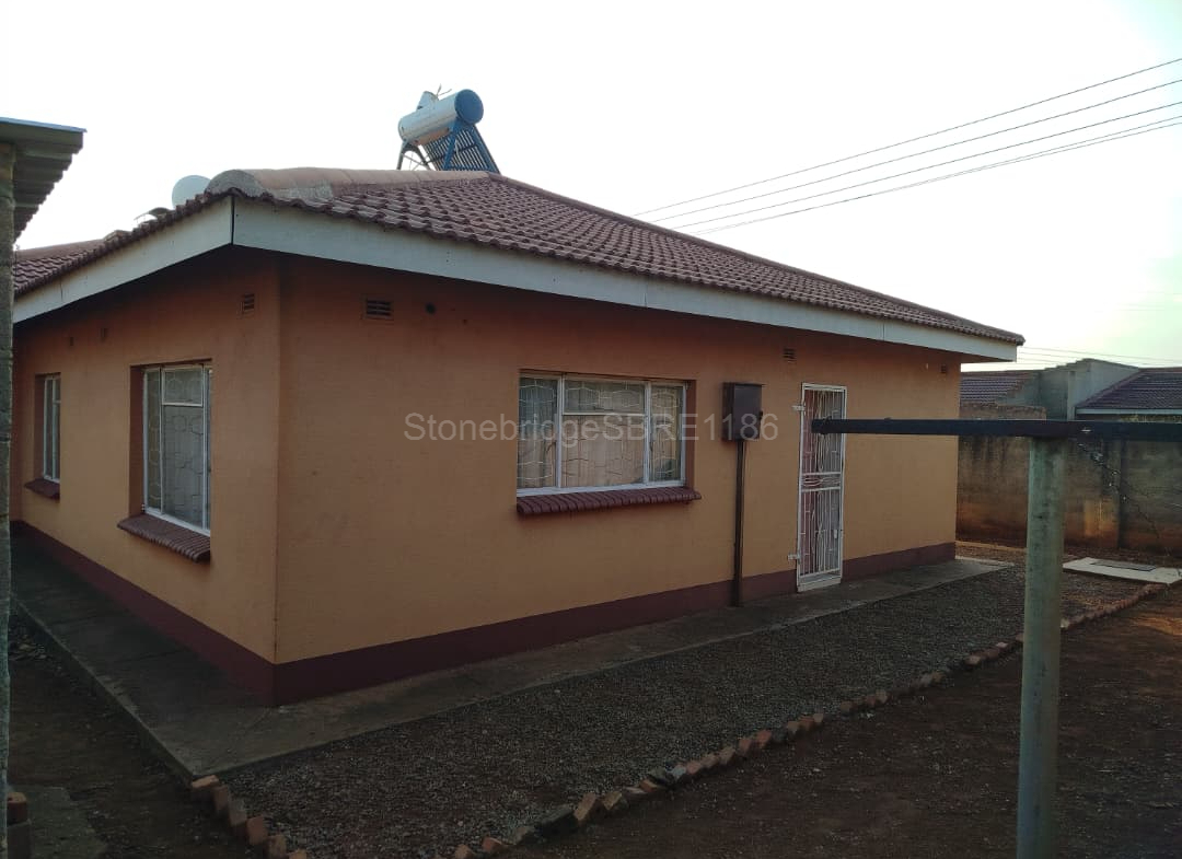 4 Bedroomed House in Mahatshula for sale