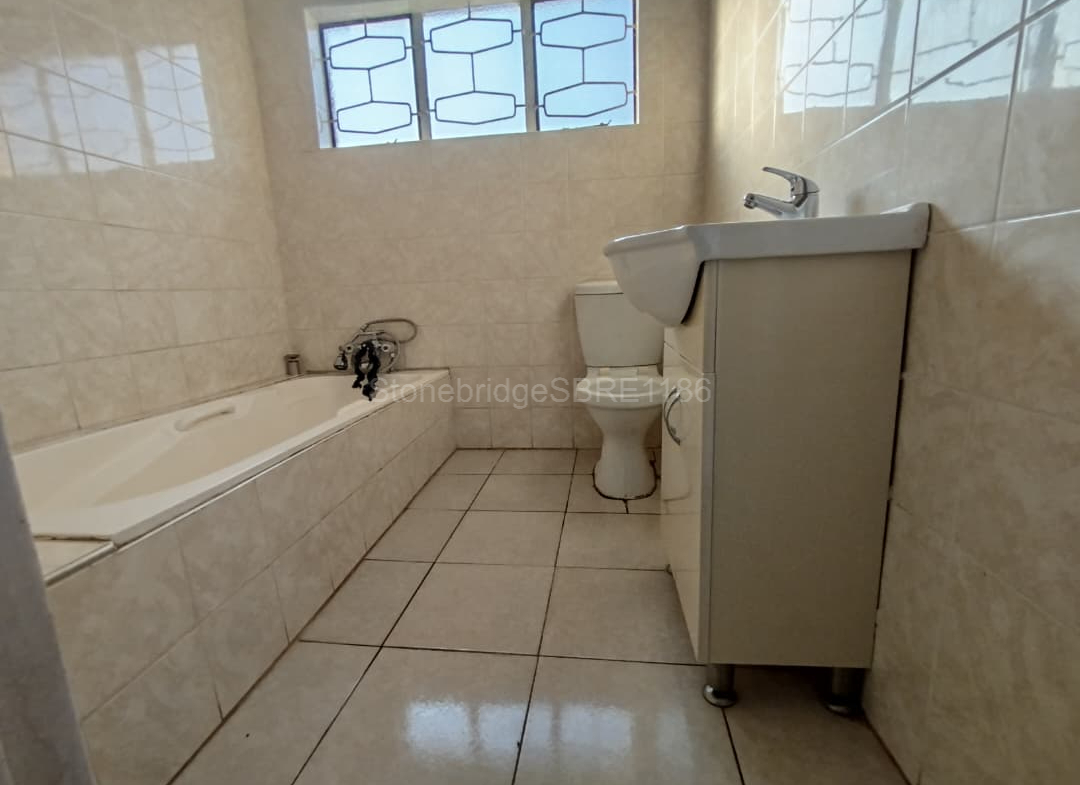 4 Bedroomed House in Mahatshula for sale