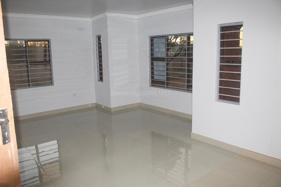 4 Bedroomed House in Edlamini for sale