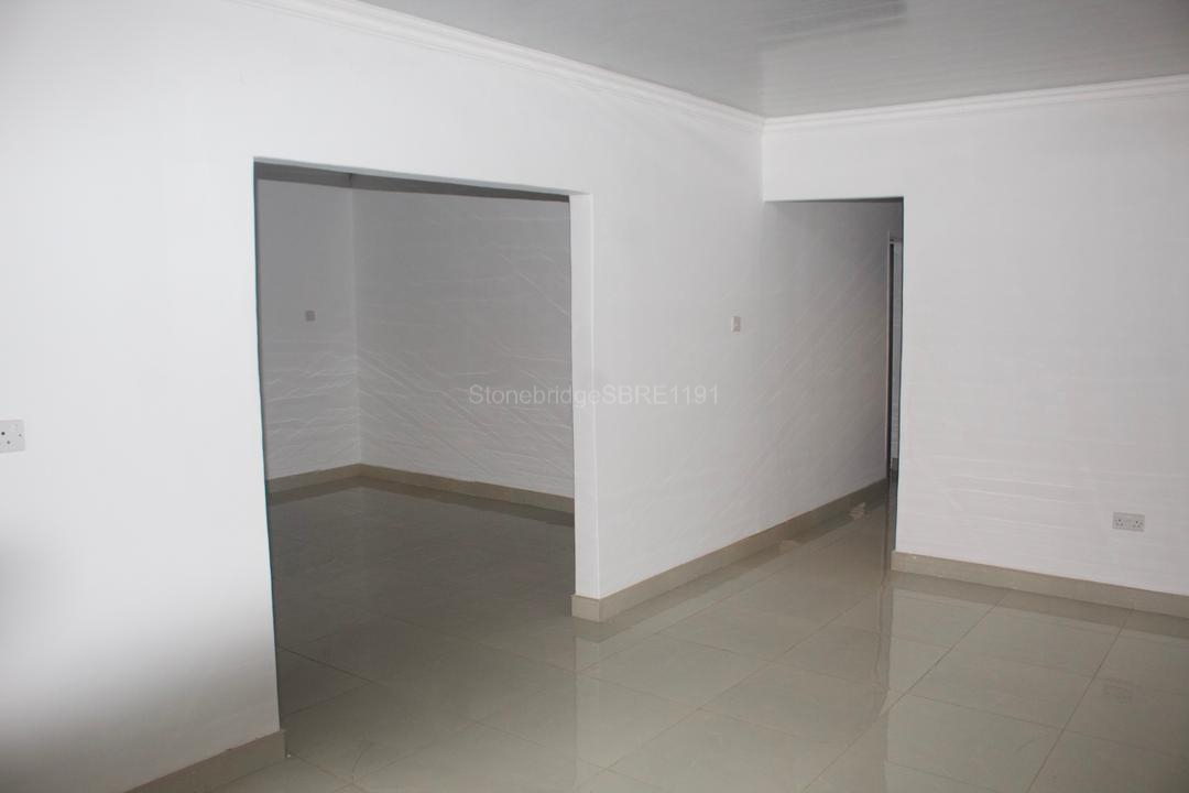 4 Bedroomed House in Edlamini for sale