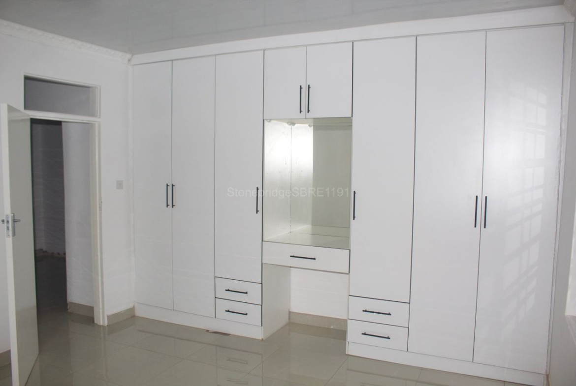 4 Bedroomed House in Edlamini for sale