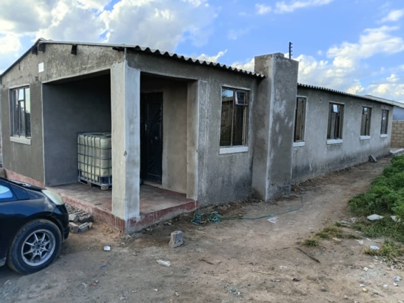 7 Roomed house in Cowdray Park for sale
