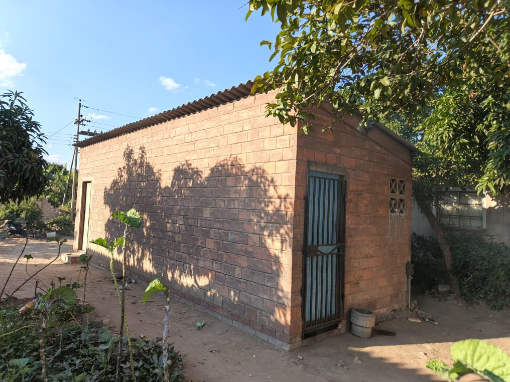 2 Bedroomed House to rent in Emakhandeni