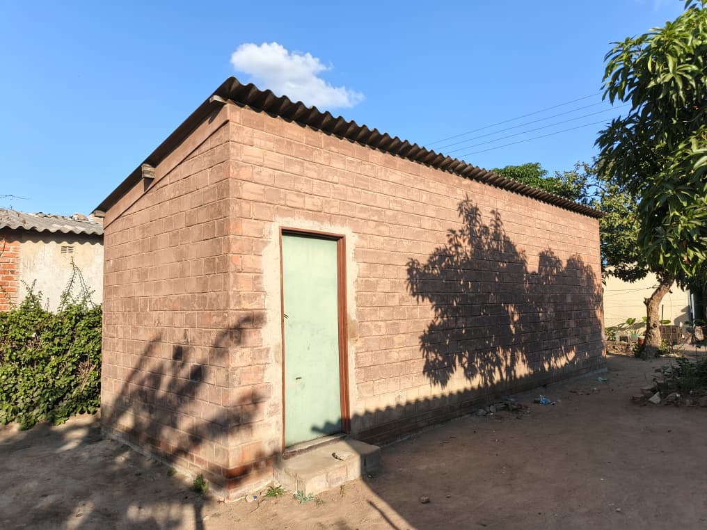 2 Bedroomed House to rent in Emakhandeni