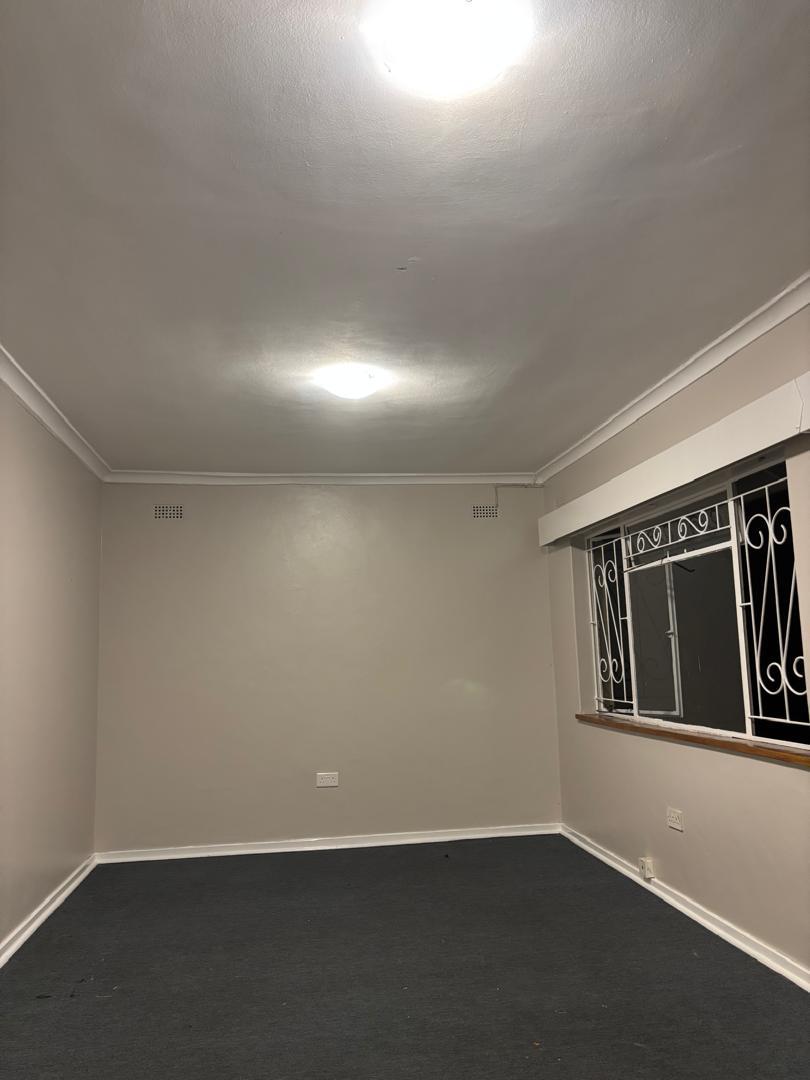 WhatsApp Image 2026-05-21 at 11.31.20 Double Storey House in Highlands Harare to rent