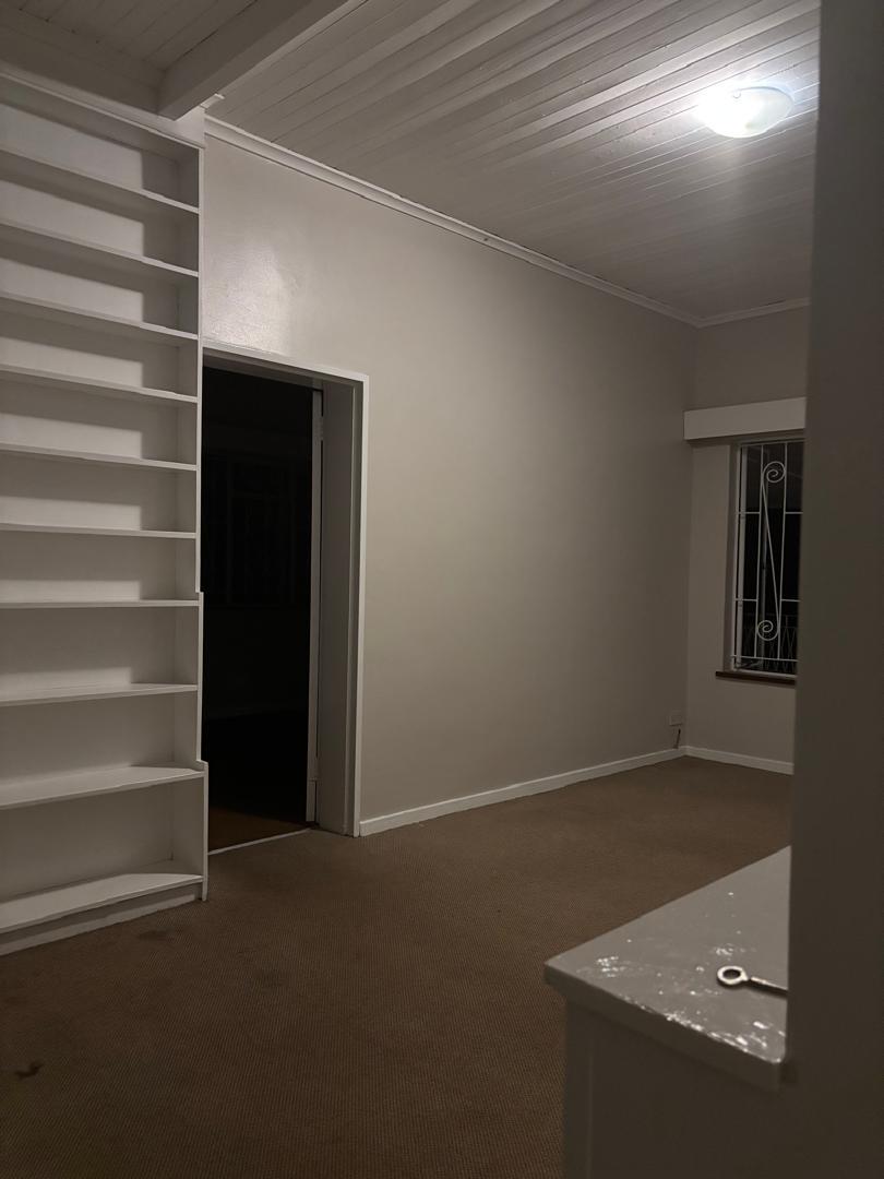 WhatsApp Image 2026-05-21 at 11.31.31 Double Storey House in Highlands Harare to rent