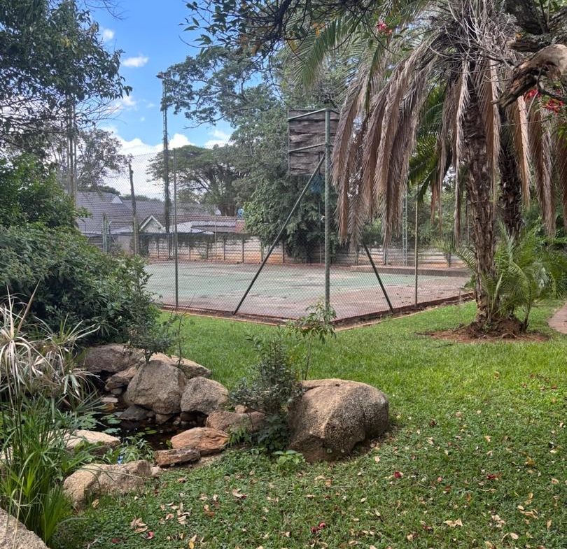 Double Storey House in Highlands Harare to rent