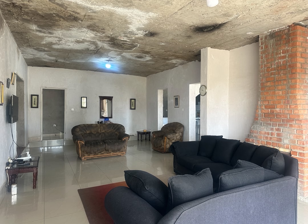 6 Bedroomed House in Burnside for sale