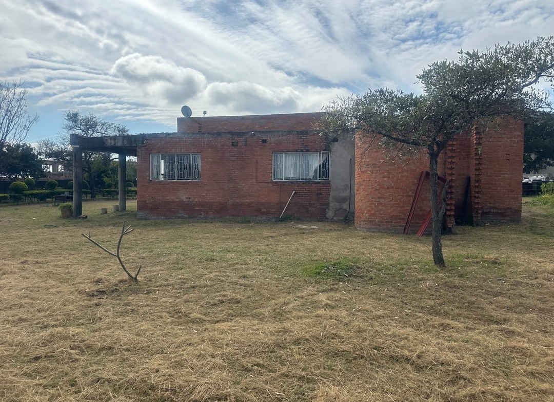 6 Bedroomed House in Burnside for sale