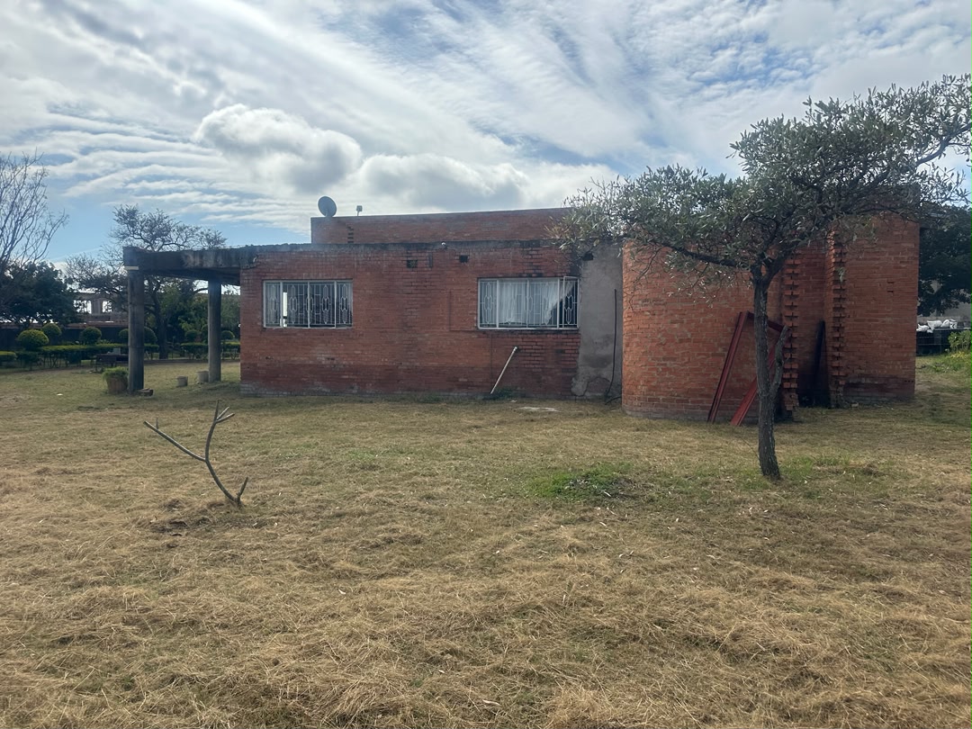 6 Bedroomed House in Burnside for sale