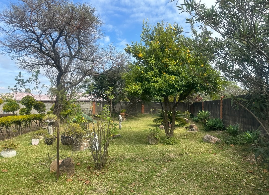 6 Bedroomed House in Burnside for sale