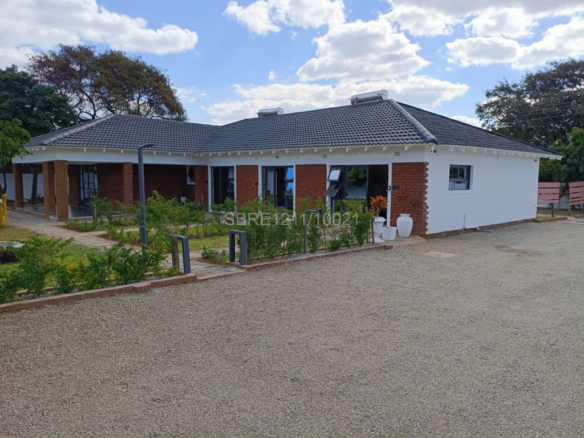 Air BnB Investment property in Selbourne Park for sale