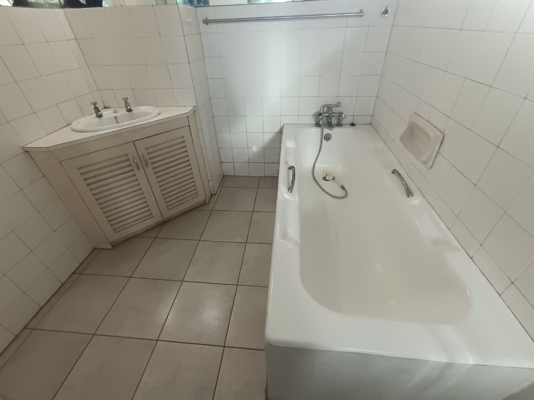2 Bedroom Flat in Bulawayo CBD to rent