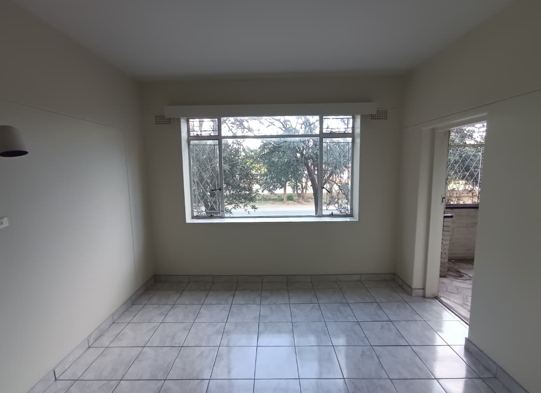 2 Bedroom Flat in Bulawayo CBD to rent