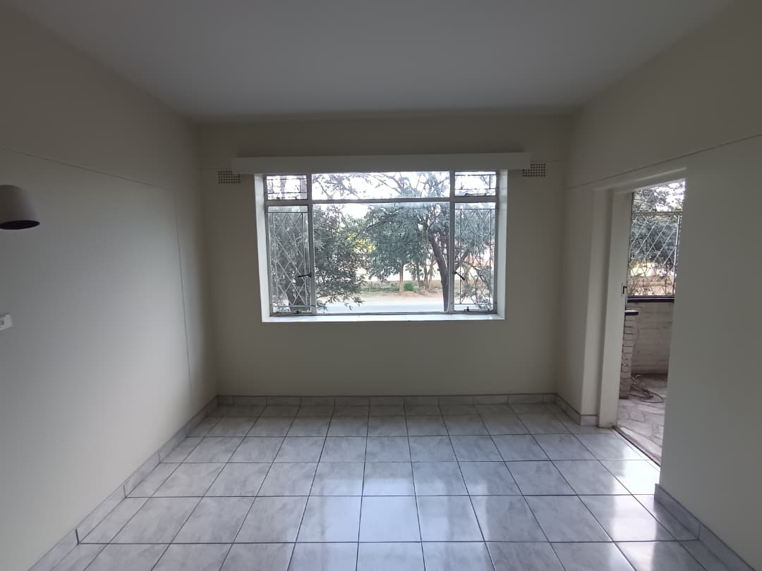 2 Bedroom Flat in Bulawayo CBD to rent