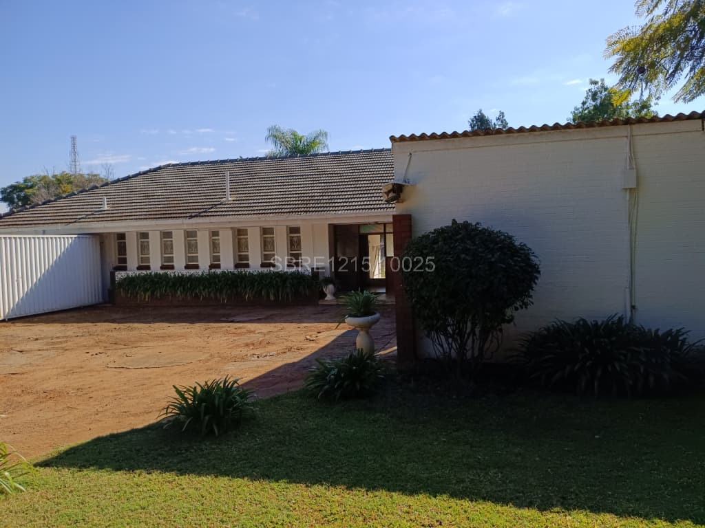 3 Bedroomed House in Hillside for sale