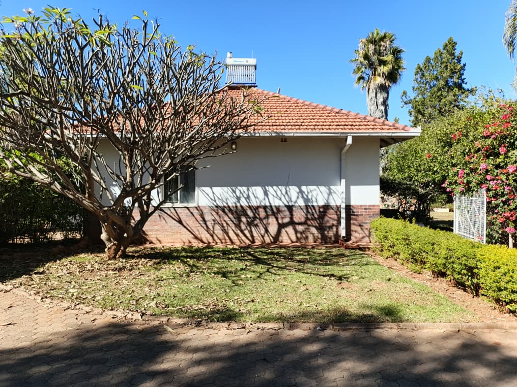 Prime 3 Bedroomed house in Bradfield to rent