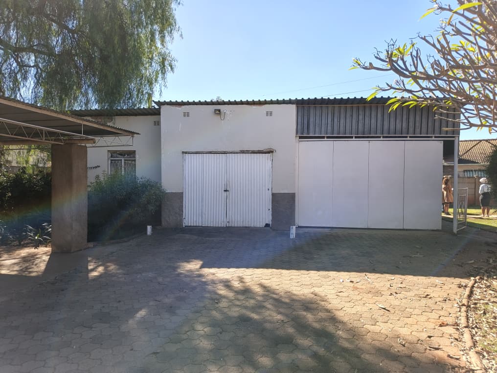 Prime 3 Bedroomed house in Bradfield to rent