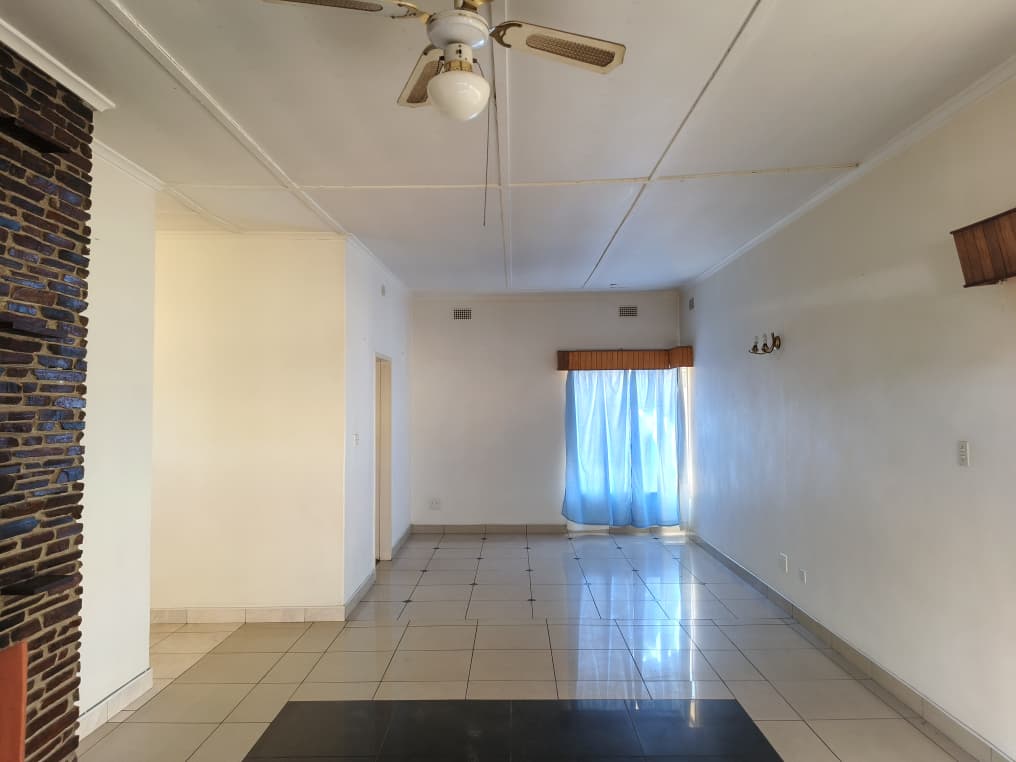 Prime 3 Bedroomed house in Bradfield to rent