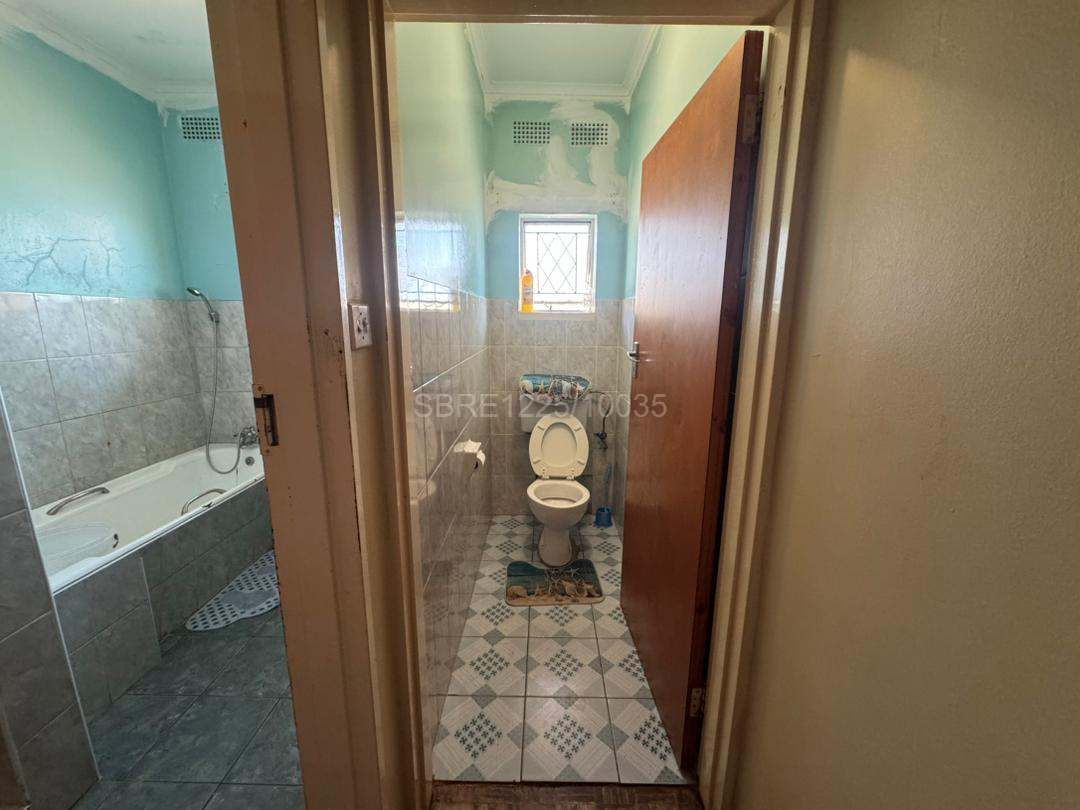 WhatsApp Image 2026-06-22 at 09.18.21 2 Bedroomed house in Manningdale set on an Acre for sale