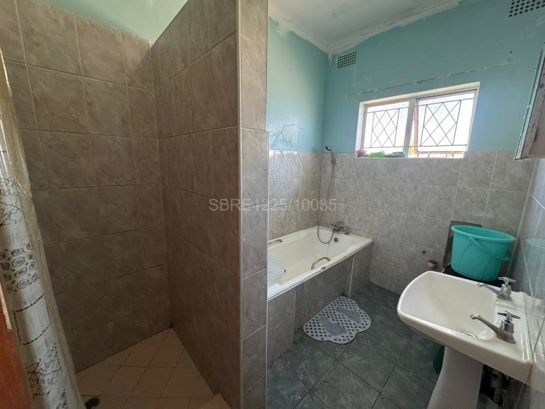 WhatsApp Image 2026-06-22 at 09.18.35 2 Bedroomed house in Manningdale set on an Acre for sale