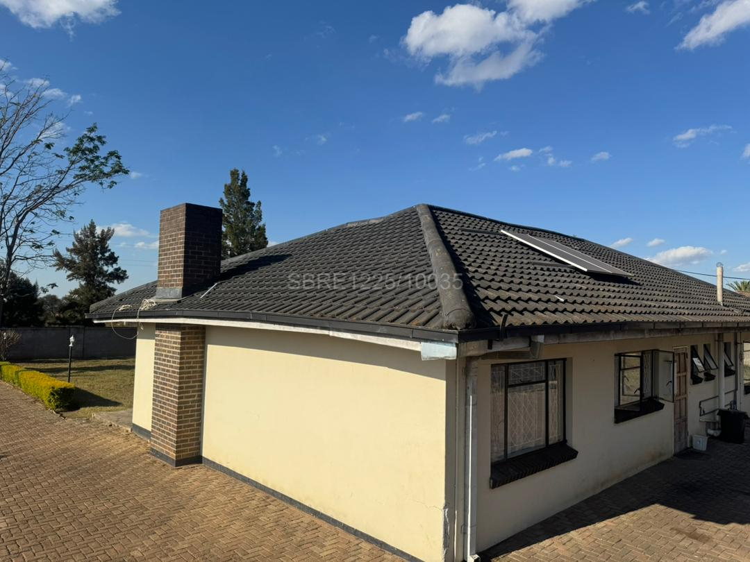 WhatsApp Image 2026-06-22 at 09.18.37 2 Bedroomed house in Manningdale set on an Acre for sale